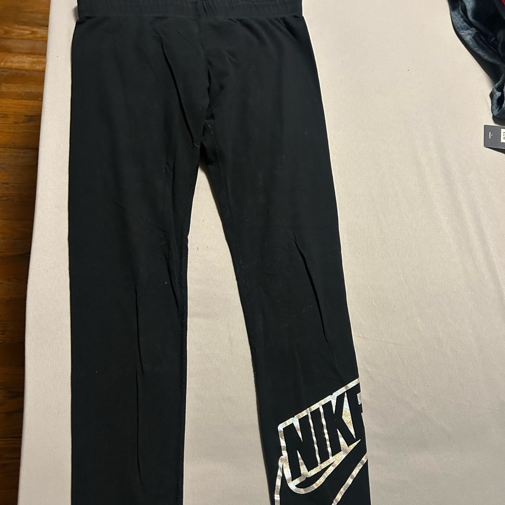 Nike leggings